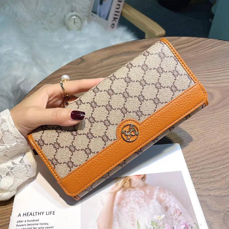 All-in-One Leather Clutch Wallet – Secure, Stylish, and Functional