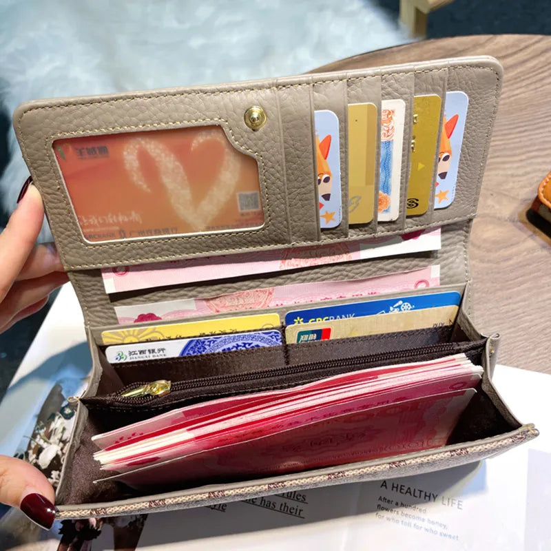 All-in-One Leather Clutch Wallet – Secure, Stylish, and Functional